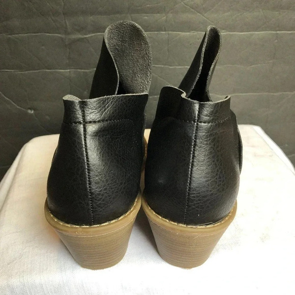 Universal Thread Boots Women Size 9 - Picture 5 of 6